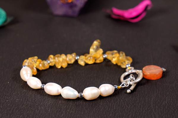 Citrine and Pearl Crystal Bracelet Boost Confidence, Attract Wealth & Balance