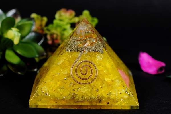 Citrine Orgone Pyramid for Abundance, Confidence & Positivity