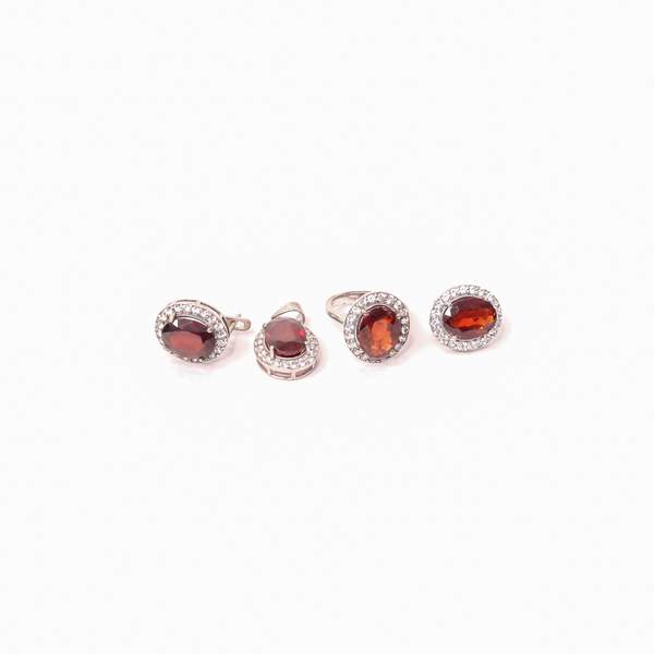 Garnet Silver Pendant Set Vitality, Passion & Emotional Healing