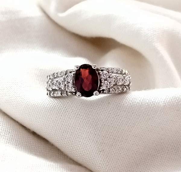 Garnet Silver Ring for Ignite Passion, Strength & Vitality