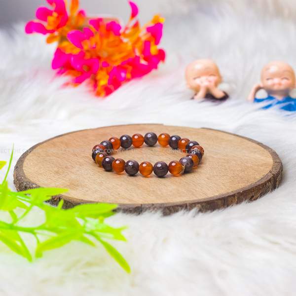 Natural Garnet and Carnelian Crystal Bracelet for Passion, Energy, and Grounding